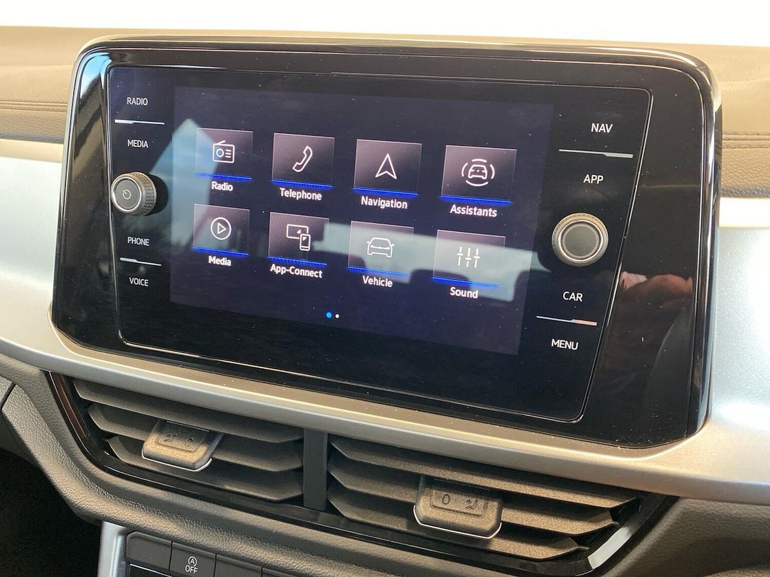 Used Volkswagen T-Roc 2025 for sale - 76663017: Photo 25