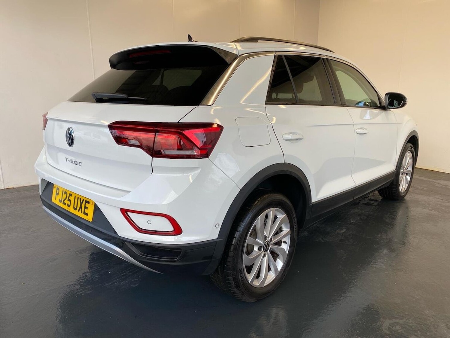 Used Volkswagen T-Roc 2025 for sale - 76663017: Photo 36