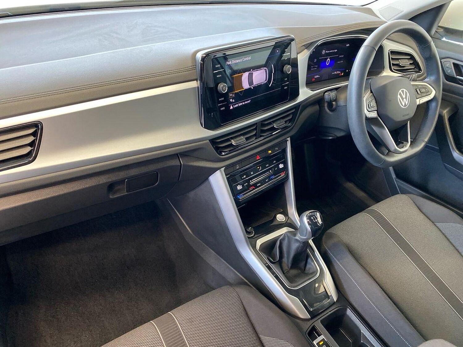 Used Volkswagen T-Roc 2025 for sale - 76663017: Photo 7