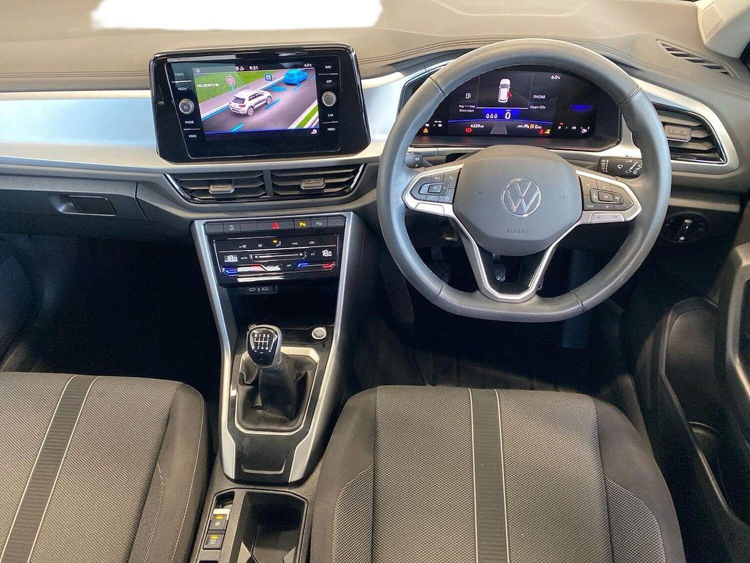 Used Volkswagen T-Roc 2025 for sale - 76663017: Photo 9