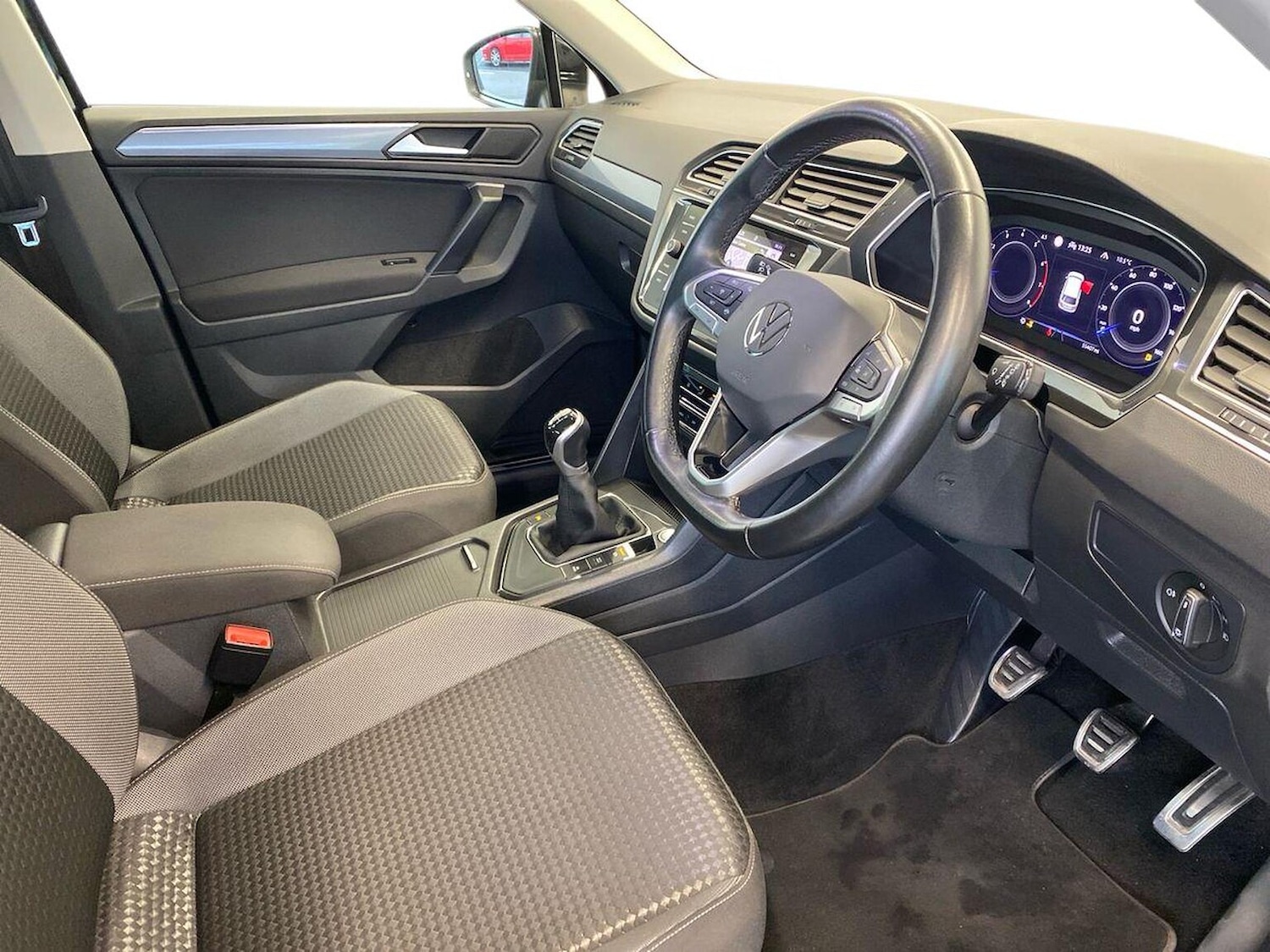 Used Volkswagen Tiguan 2022 for sale - 76906302: Photo 15