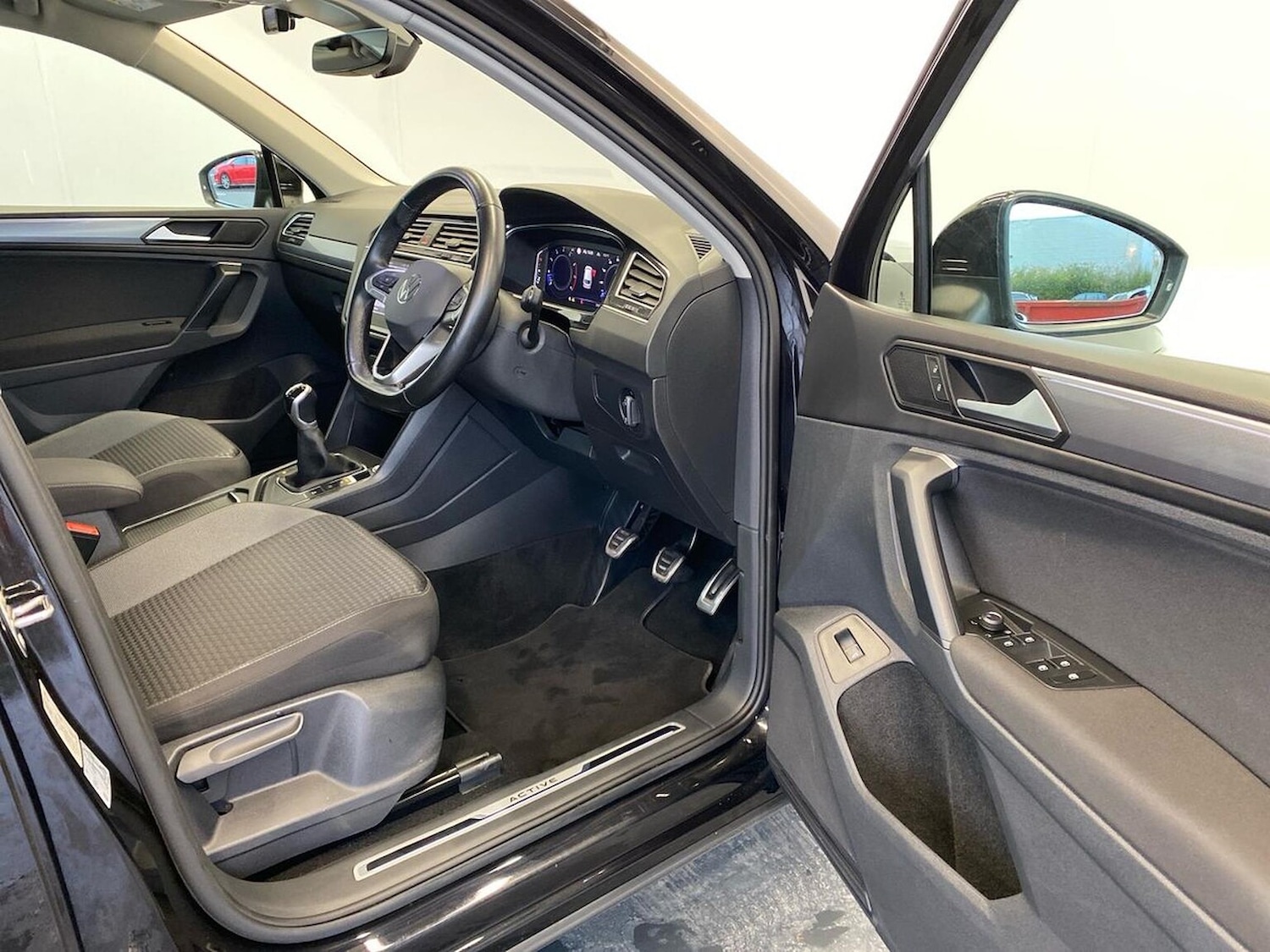 Used Volkswagen Tiguan 2022 for sale - 76906302: Photo 21