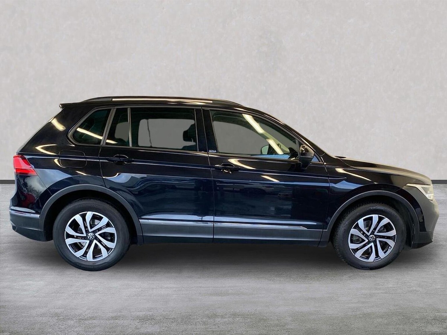 Used Volkswagen Tiguan 2022 for sale - 76906302: Photo 3