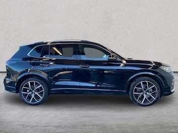 Used Volkswagen Tiguan 2024 for sale - 79859210: Photo