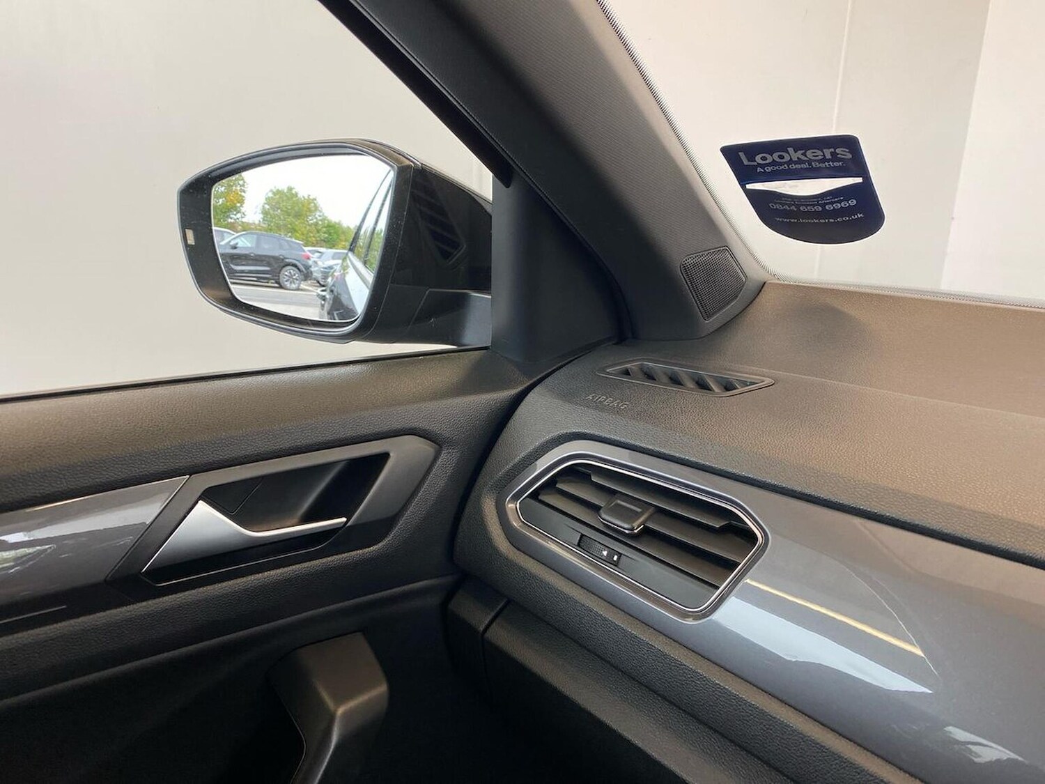 Used Volkswagen T-Roc 2021 for sale - 76313834: Photo 31