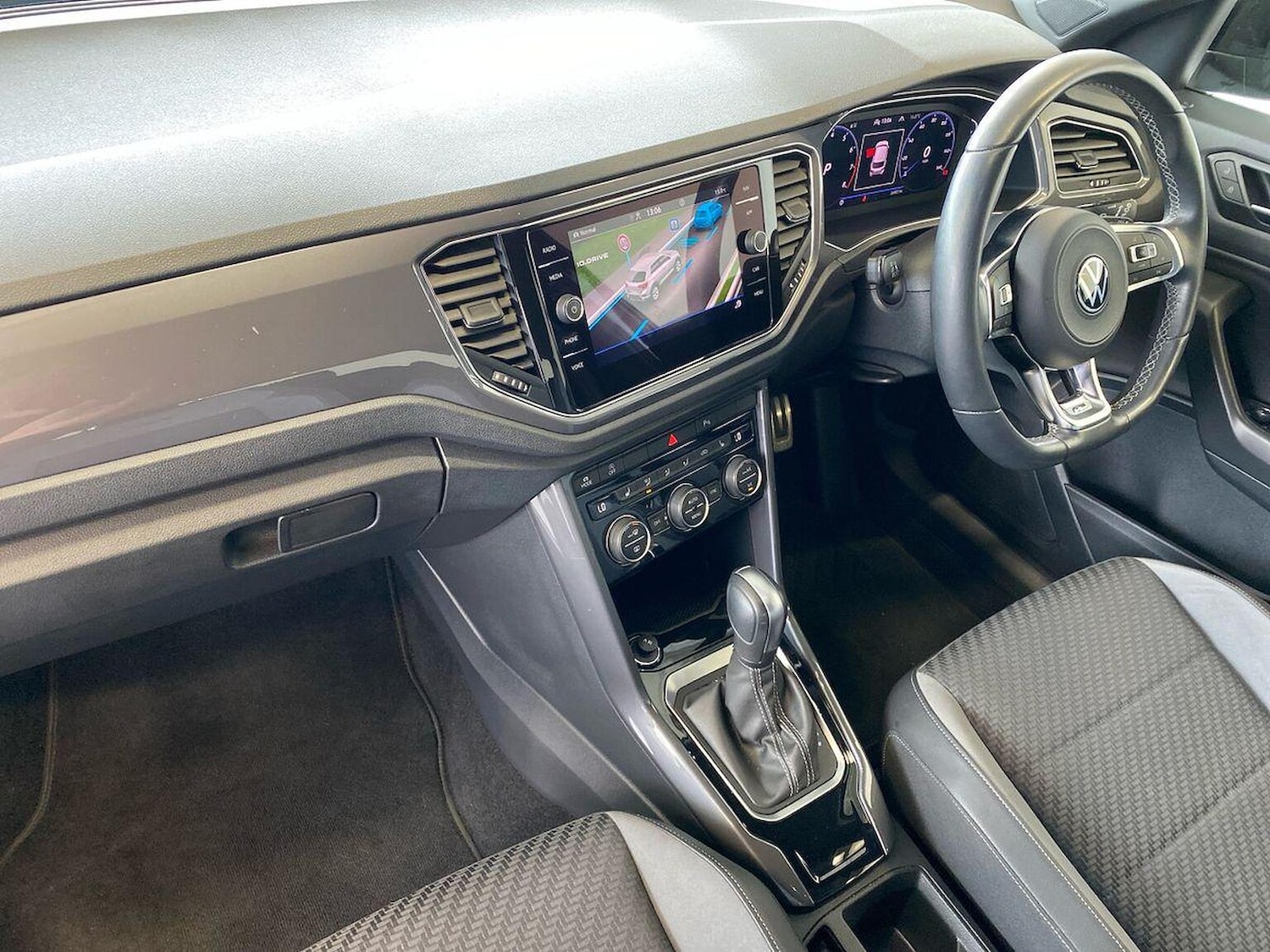 Used Volkswagen T-Roc 2021 for sale - 76313834: Photo 7
