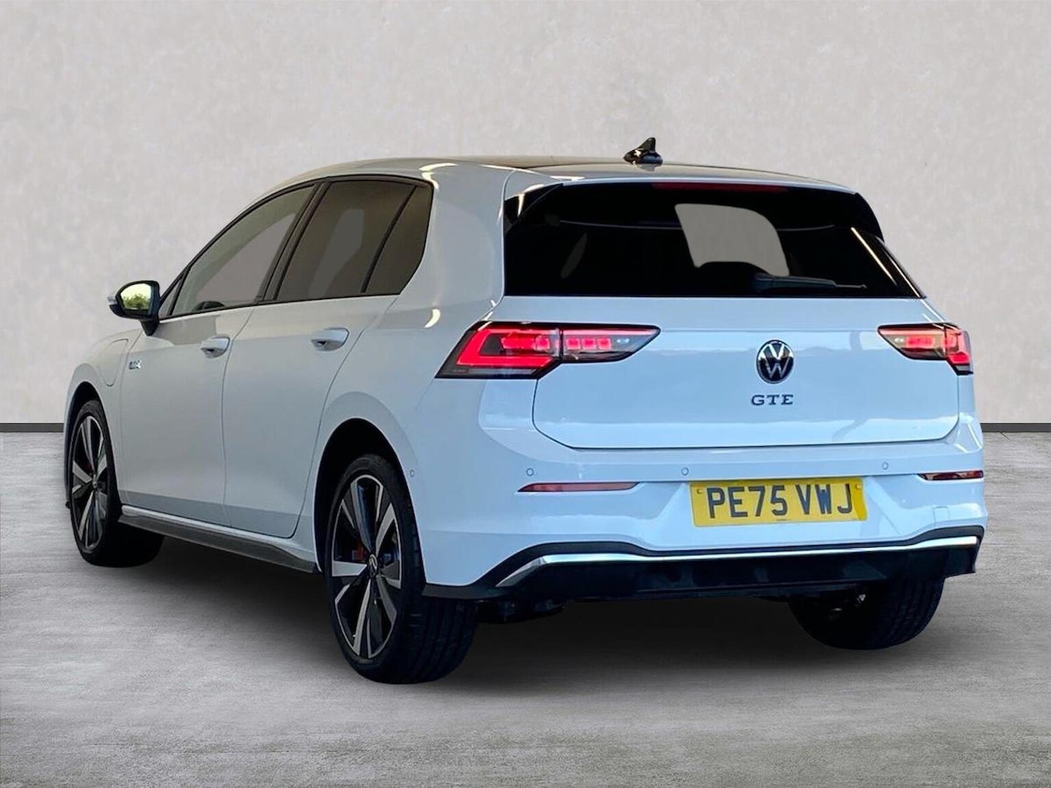 Used Volkswagen Golf 2025 for sale - 77572941: Photo 2