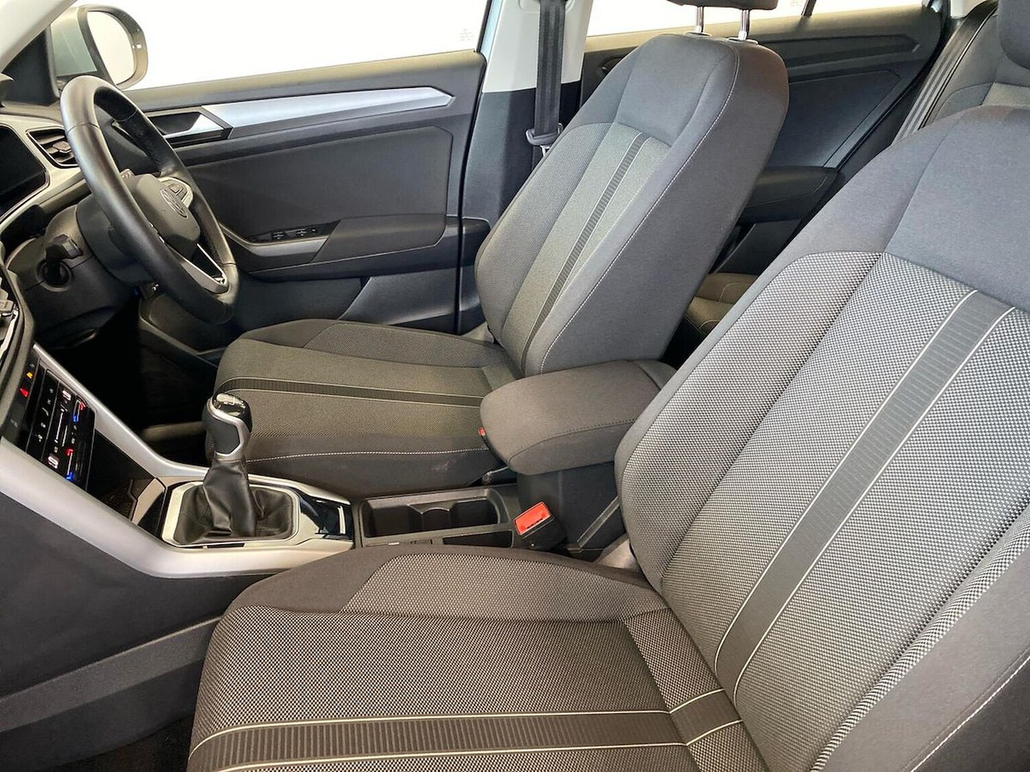 Used Volkswagen T-Roc 2022 for sale - 76017884: Photo 39