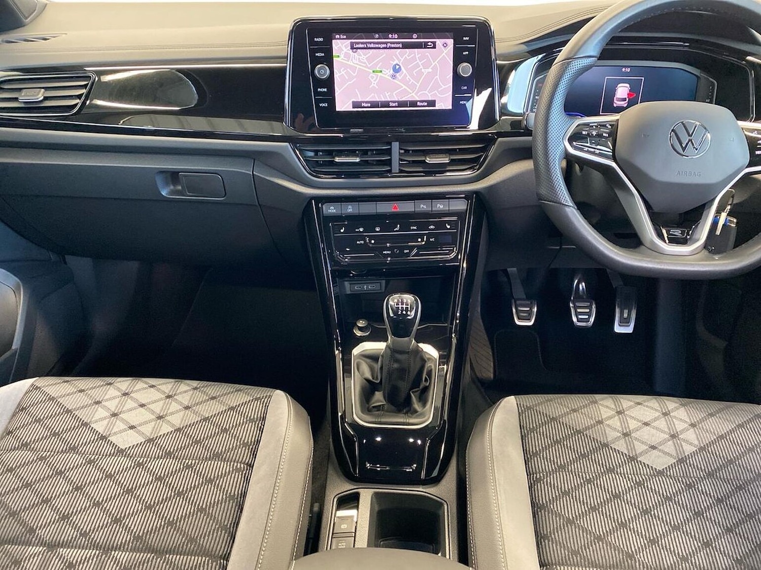 Used Volkswagen T-Roc 2023 for sale - 76699514: Photo 12