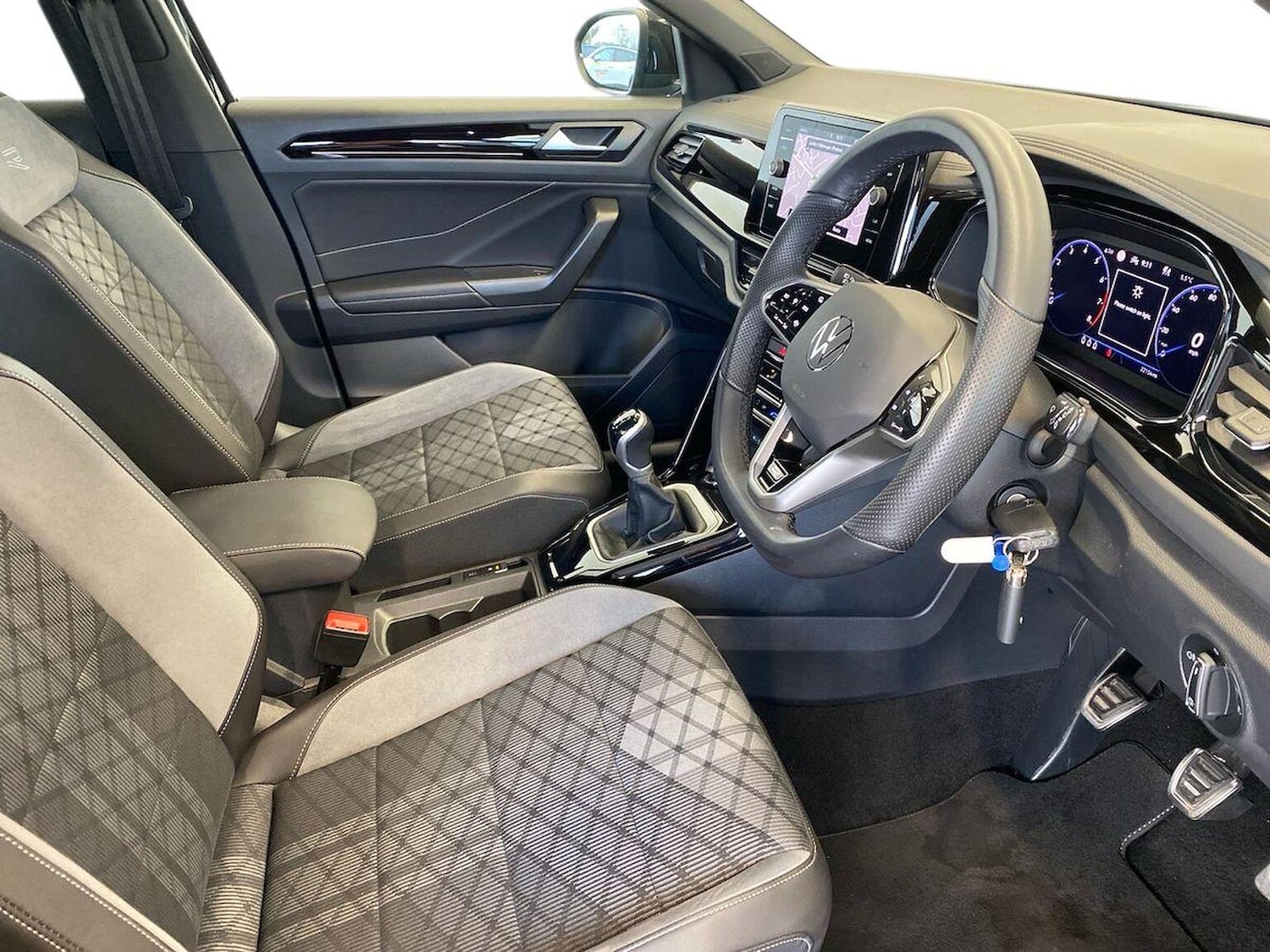 Used Volkswagen T-Roc 2023 for sale - 76699514: Photo 15