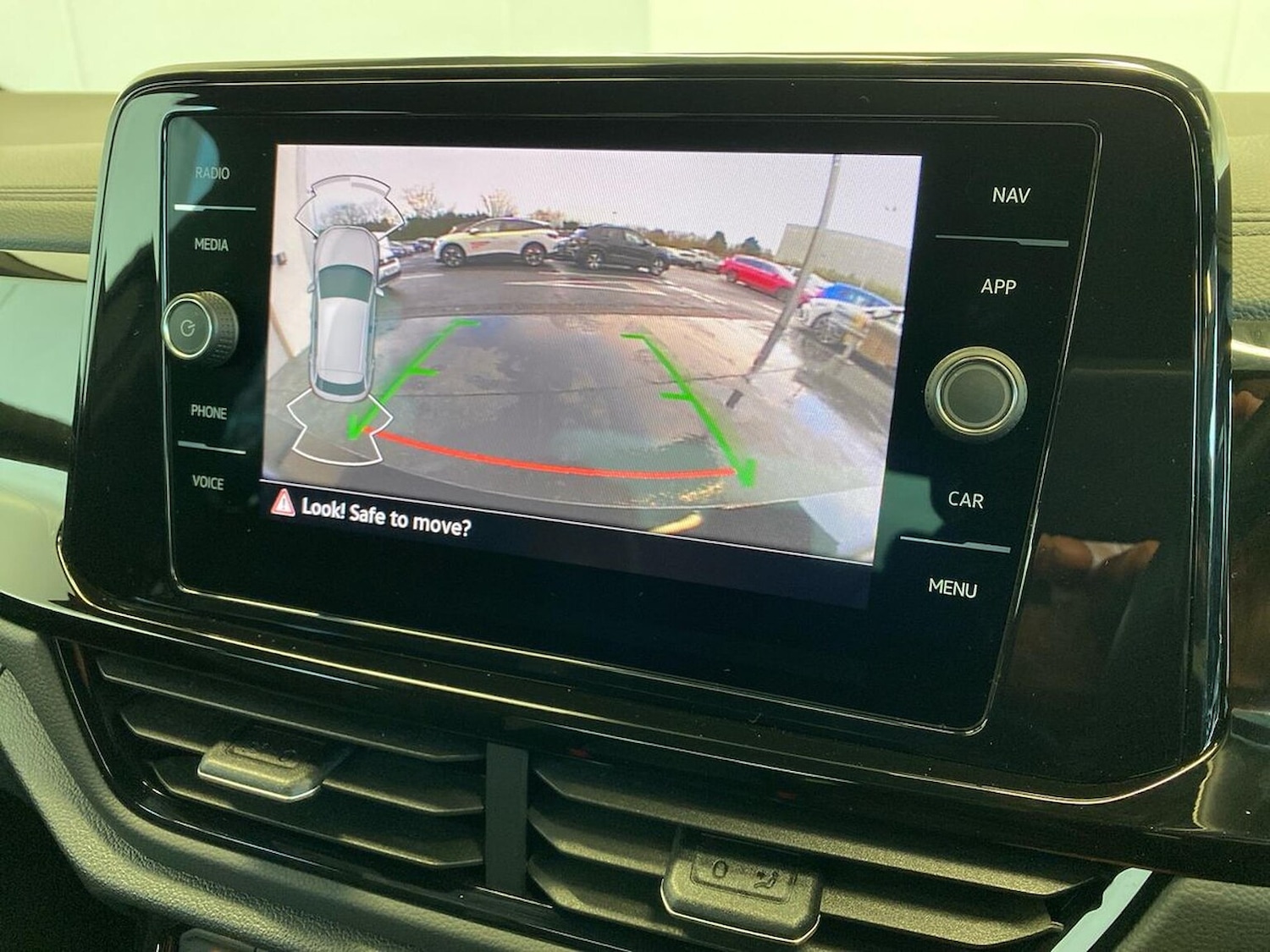 Used Volkswagen T-Roc 2023 for sale - 76699514: Photo 23