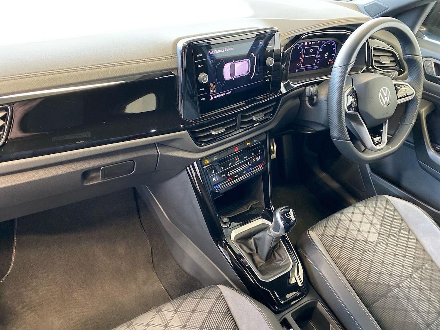 Used Volkswagen T-Roc 2023 for sale - 76699514: Photo 7