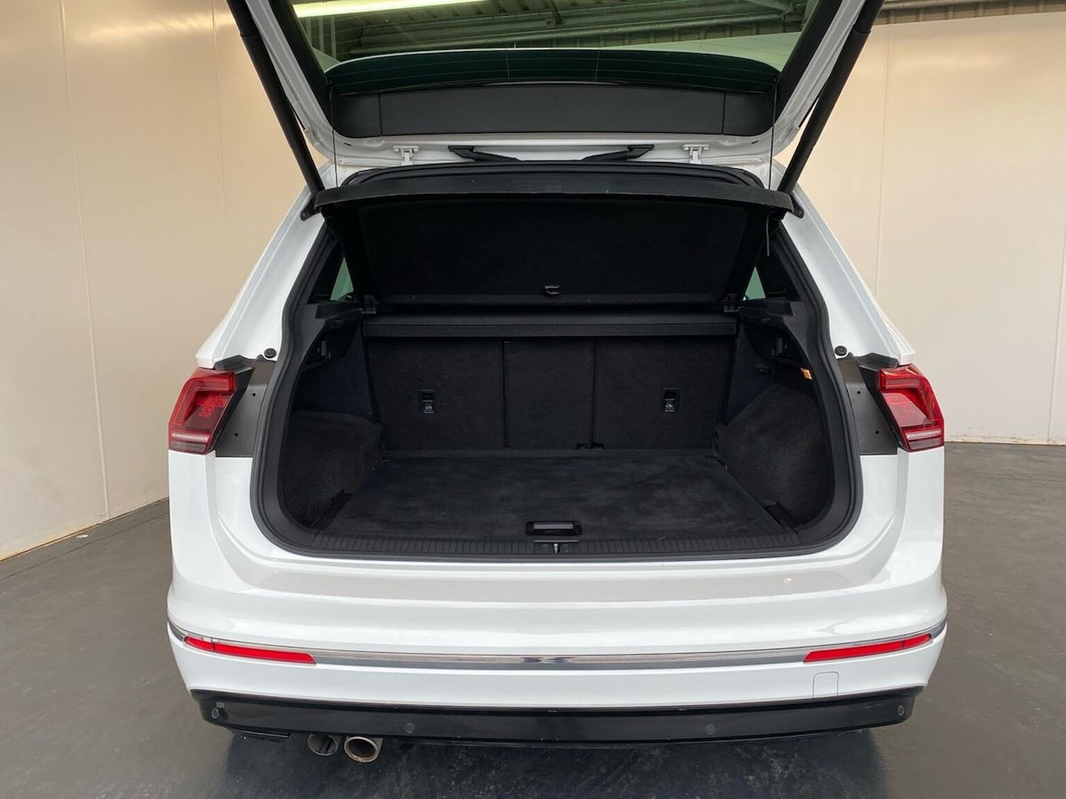 Used Volkswagen Tiguan 2019 for sale - 76275176: Photo 17