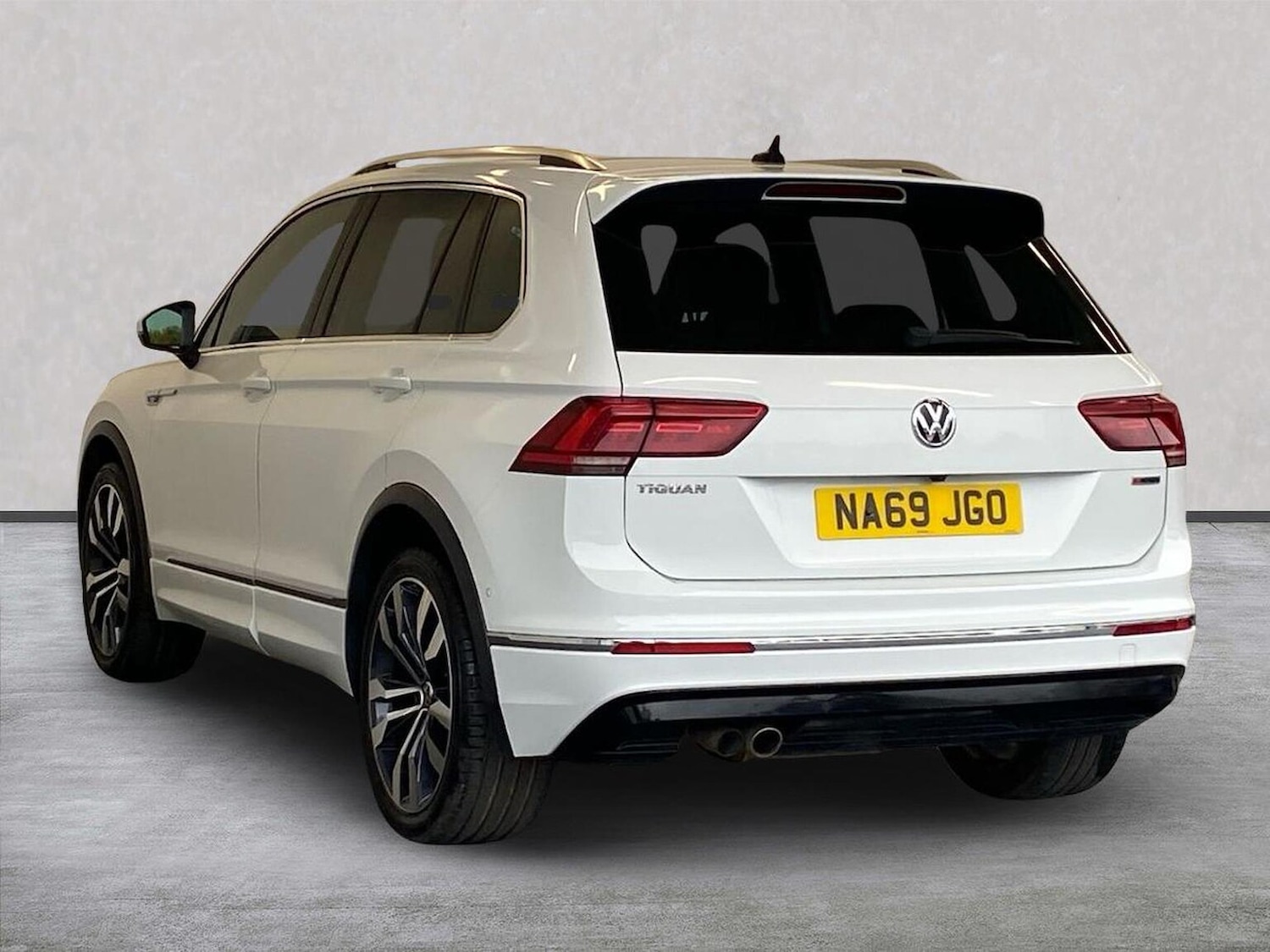 Used Volkswagen Tiguan 2019 for sale - 76275176: Photo 2