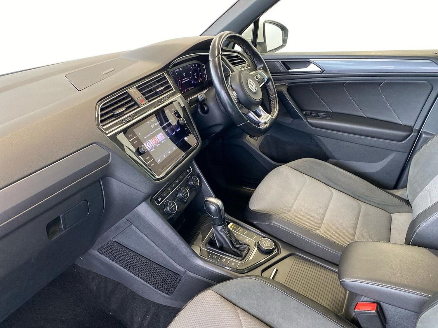 Used Volkswagen Tiguan 2019 for sale - 76275176: Photo 39