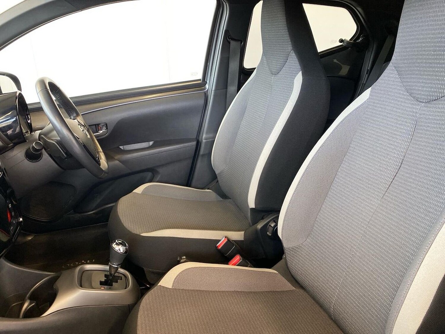 Used Toyota AYGO 2021 for sale - 77578787: Photo 39