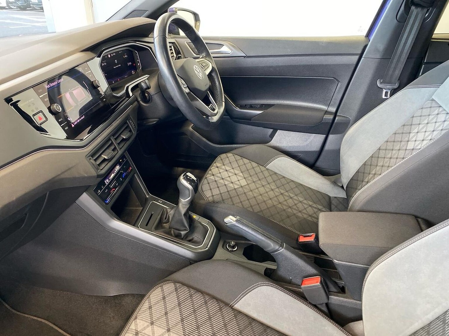 Used Volkswagen Polo 2022 for sale - 76681774: Photo 39