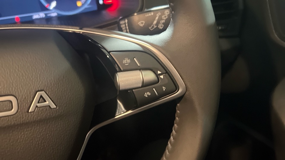 Used Skoda Karoq 2025 for sale - 76868325: Photo 22