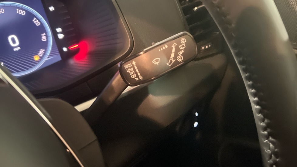 Used Skoda Karoq 2025 for sale - 76868325: Photo 24