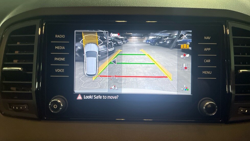 Used Skoda Karoq 2025 for sale - 76868325: Photo 26