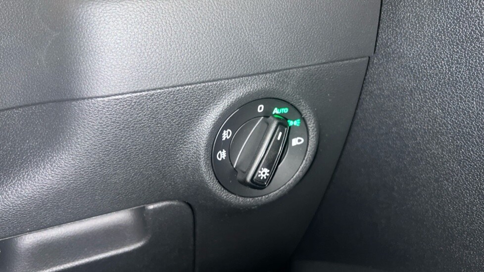 Used Skoda Karoq 2025 for sale - 76868325: Photo 36