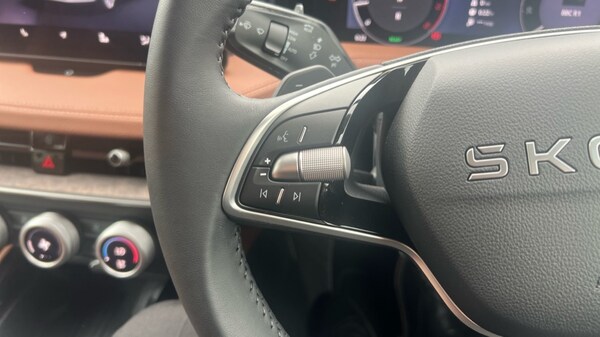 Used Skoda Superb 2025 for sale - 75467860: Photo 23