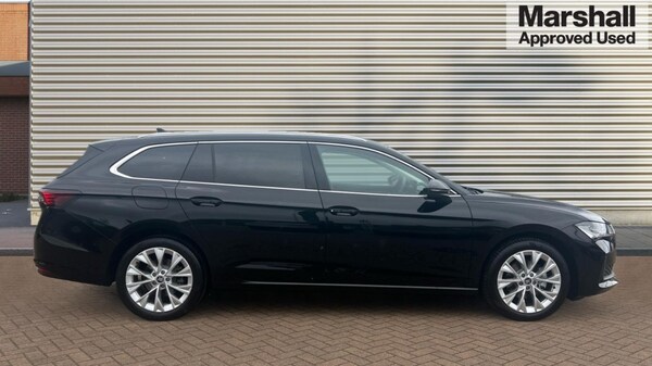 Used Skoda Superb 2025 for sale - 75467860: Photo 2