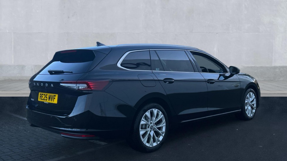 Used Skoda Superb 2025 for sale - 76868395: Photo 8