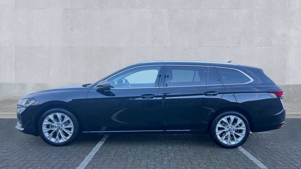 Used Skoda Superb 2025 for sale - 76868395: Photo 9