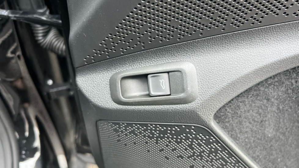 Used Skoda Enyaq 2024 for sale - 76873498: Photo 37