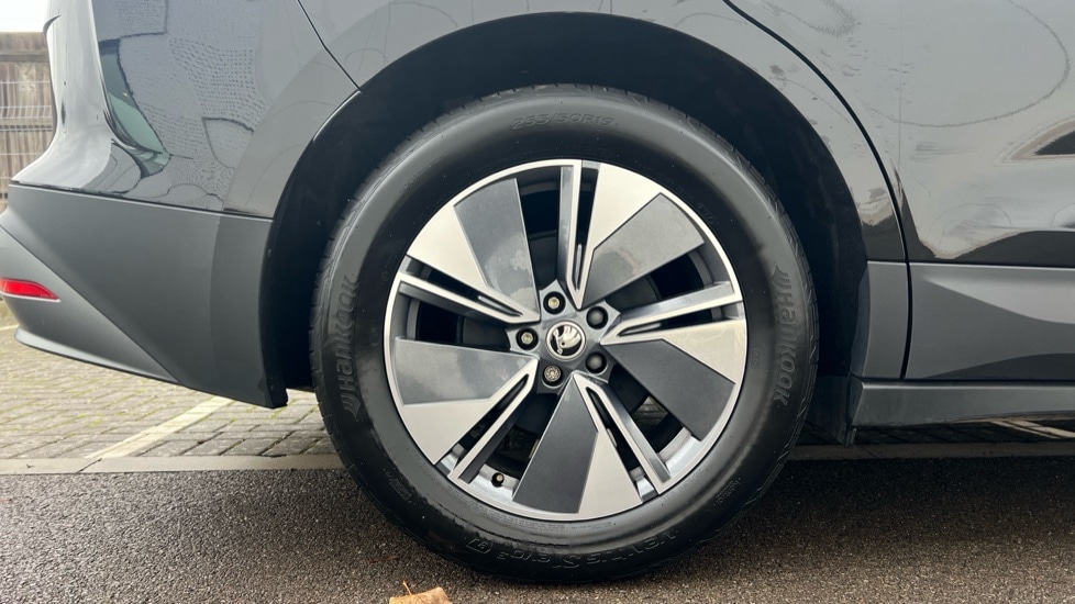 Used Skoda Enyaq 2024 for sale - 76873498: Photo 5