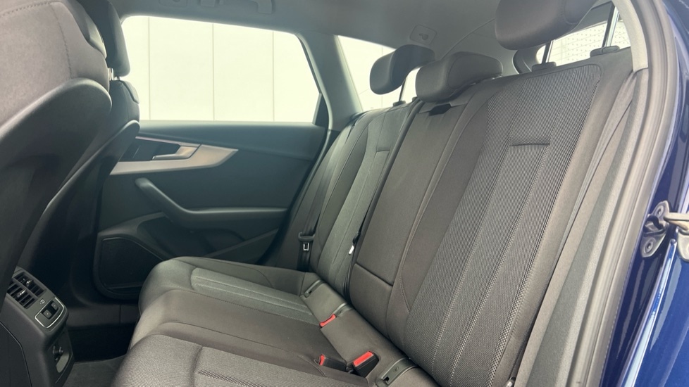 Used Audi A4 2021 for sale - 77060626: Photo 14