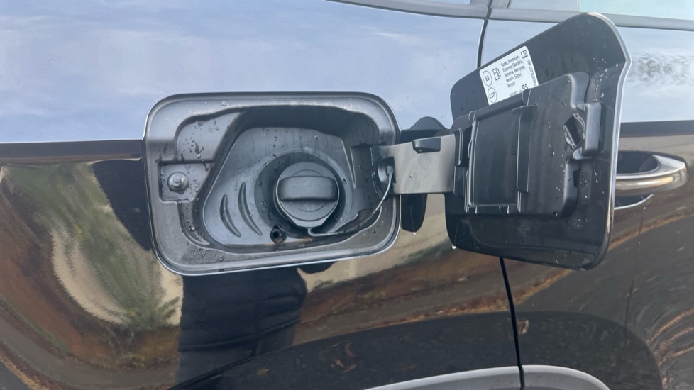 Used Skoda Karoq 2025 for sale - 76873579: Photo 29