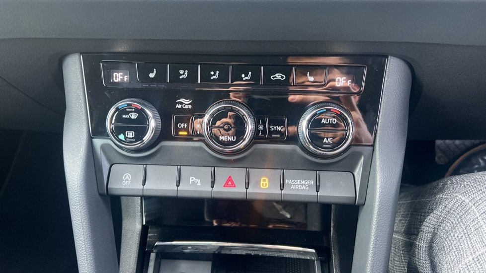 Used Skoda Karoq 2025 for sale - 76873579: Photo 32