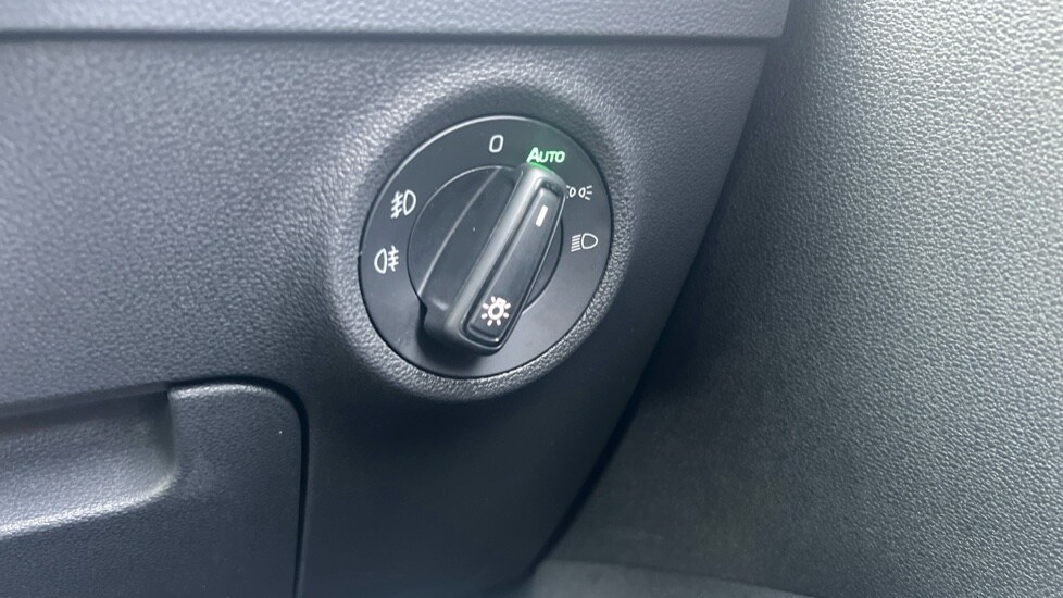 Used Skoda Karoq 2025 for sale - 76873579: Photo 35