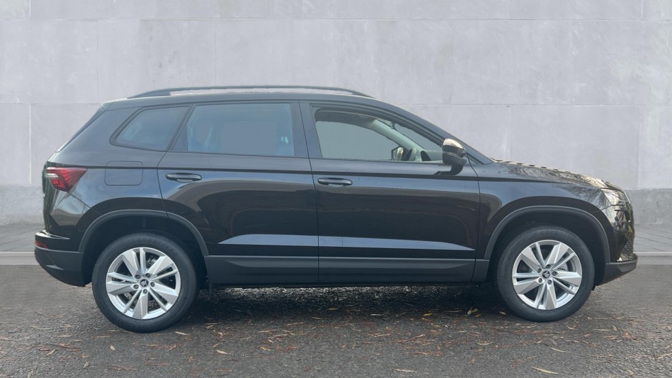 Used Skoda Karoq 2025 for sale - 76873579: Photo 4