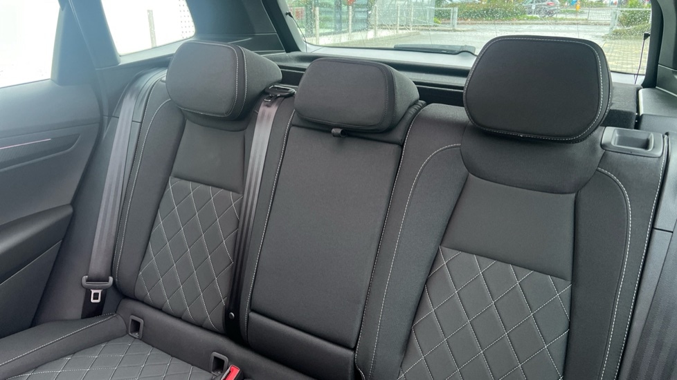 Used Skoda Karoq 2024 for sale - 76873028: Photo 15