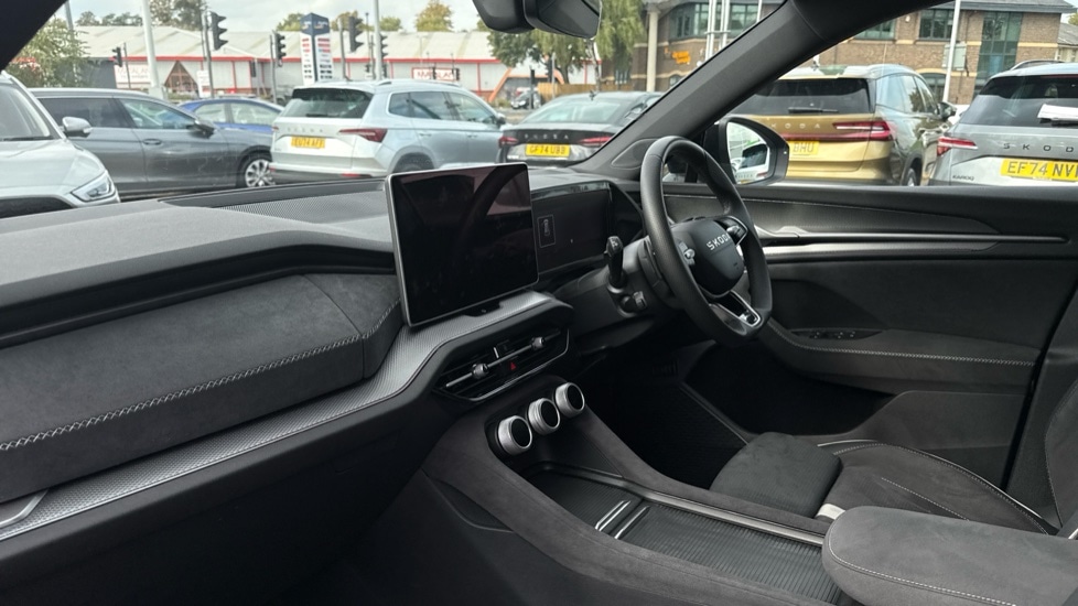 Used Skoda Kodiaq 2025 for sale - 76870380: Photo 2