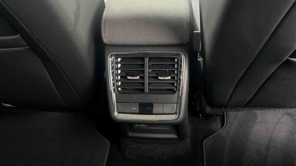 Used Skoda Enyaq 2024 for sale - 76479746: Photo 31