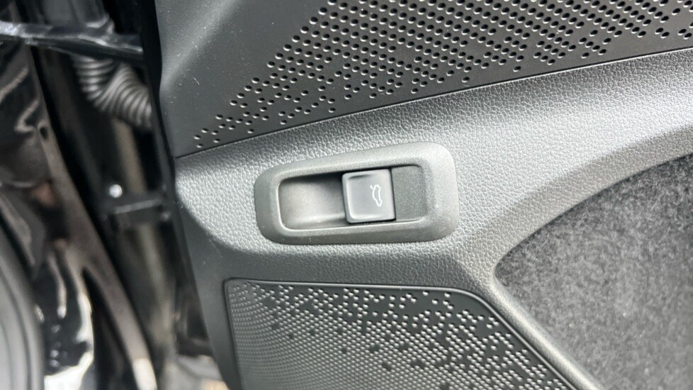 Used Skoda Enyaq 2024 for sale - 76479746: Photo 37