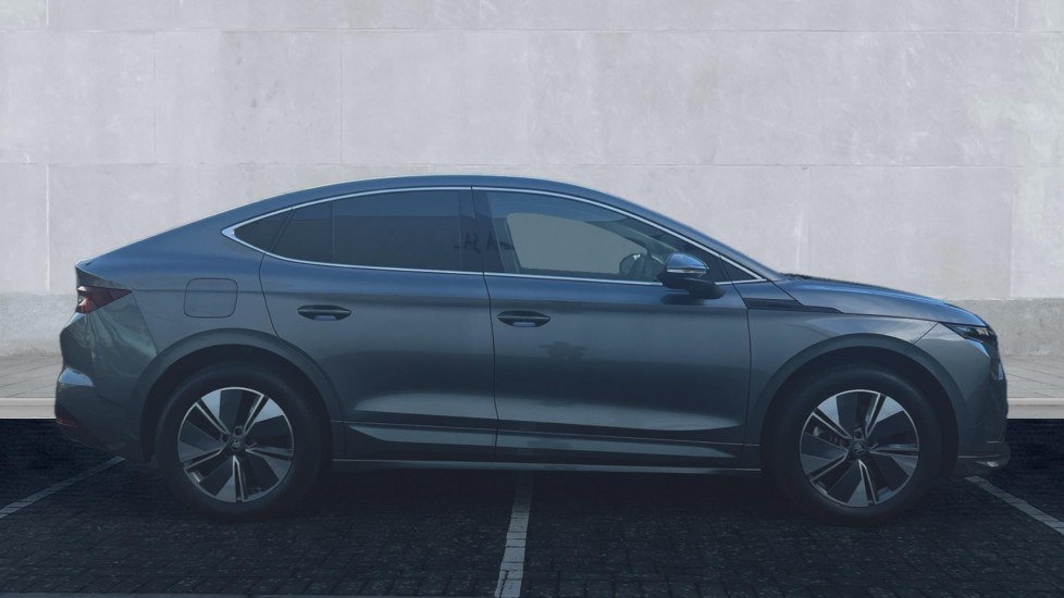 Used Skoda Enyaq 2025 for sale - 76873468: Photo 4