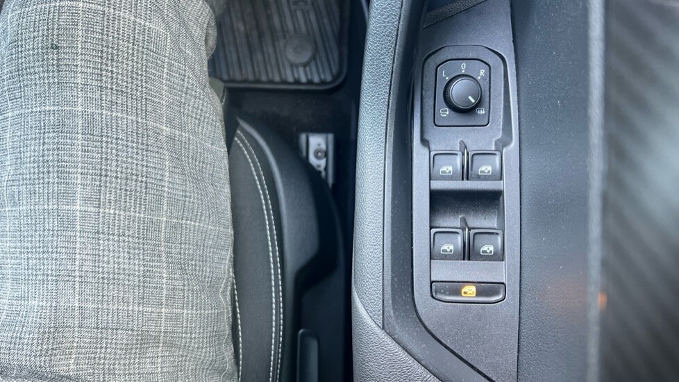 Used Skoda Karoq 2023 for sale - 76873292: Photo 38