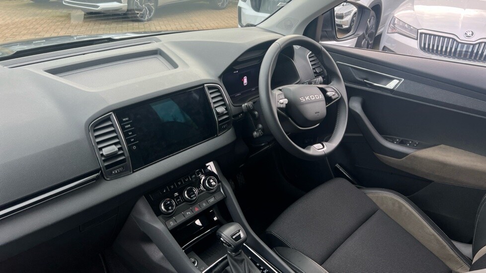 Used Skoda Karoq 2025 for sale - 76523563: Photo 2