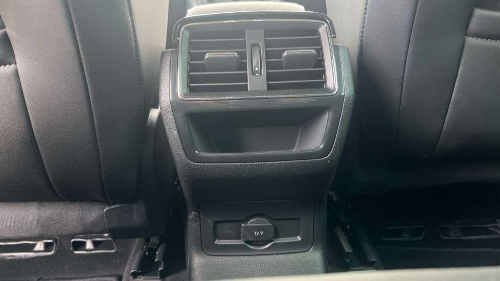 Used Skoda Karoq 2025 for sale - 76523563: Photo 30