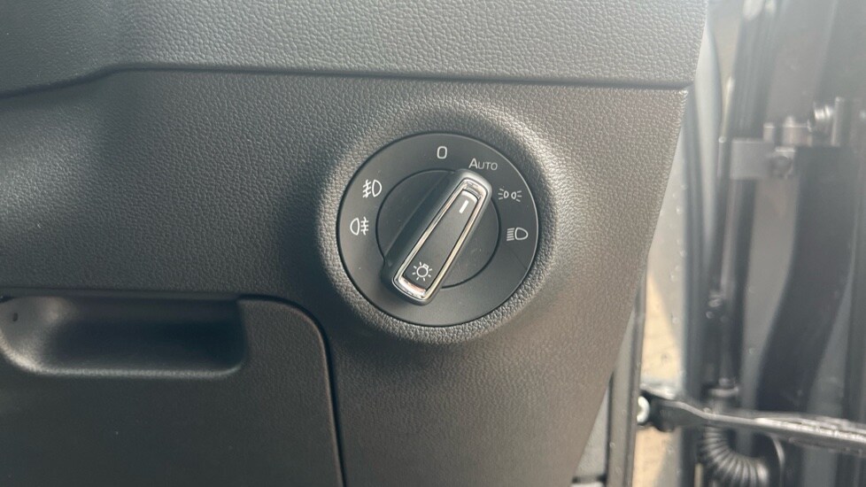 Used Skoda Karoq 2025 for sale - 76523563: Photo 36