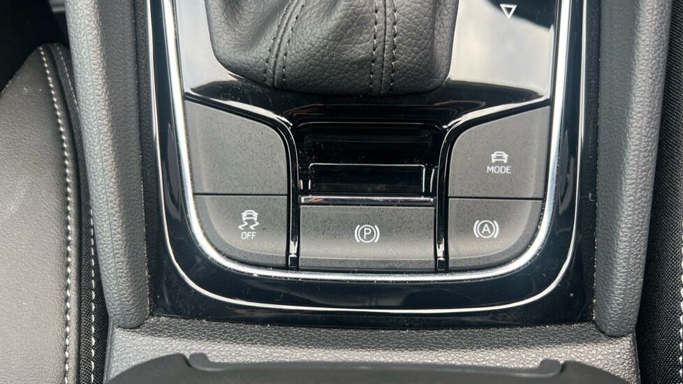 Used Skoda Karoq 2025 for sale - 76523563: Photo 39