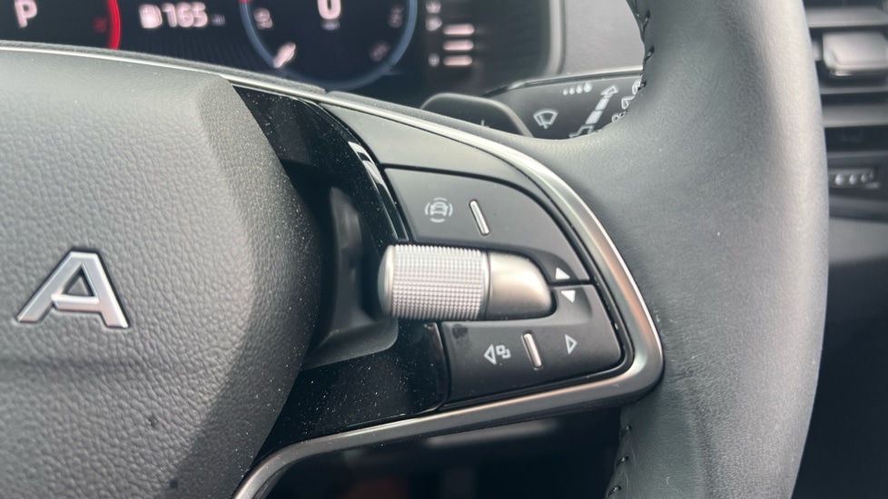 Used Skoda Karoq 2025 for sale - 76523563: Photo 42