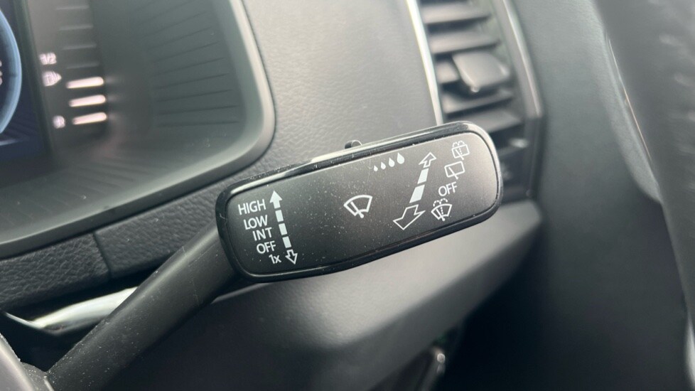 Used Skoda Karoq 2025 for sale - 76523563: Photo 43