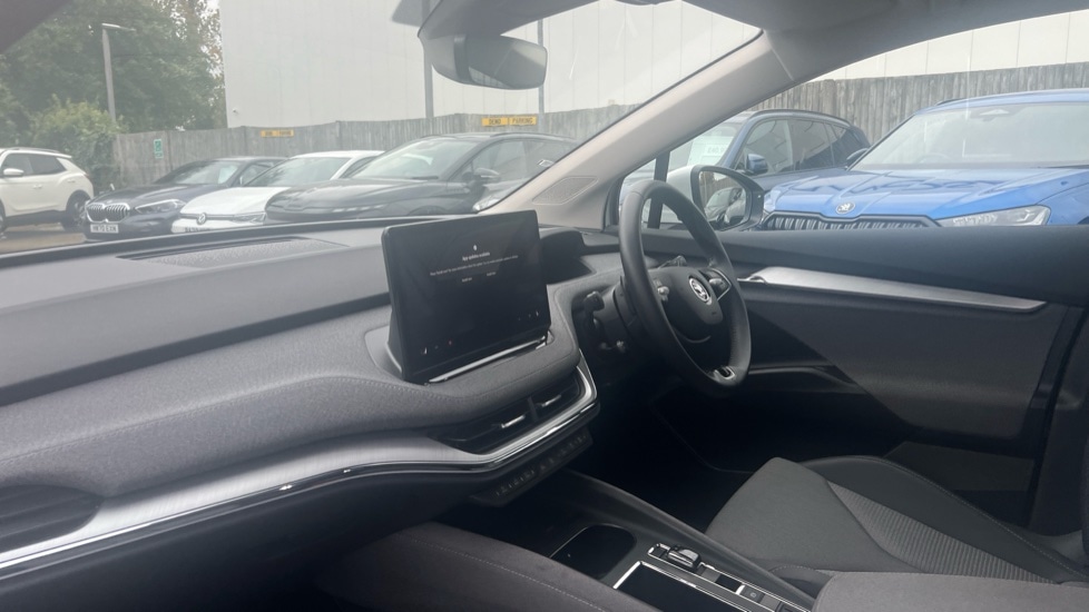 Used Skoda Enyaq 2024 for sale - 76871357: Photo 2