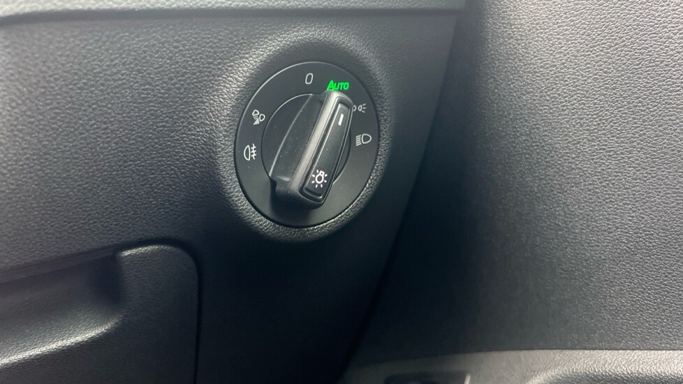 Used Skoda Karoq 2025 for sale - 76062286: Photo 31